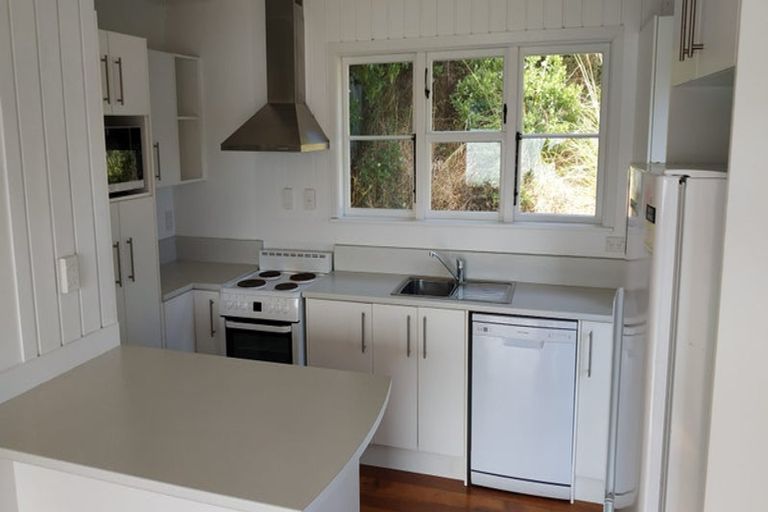 Photo of property in 57-59 Seaview Road, Paremata, Porirua, 5024