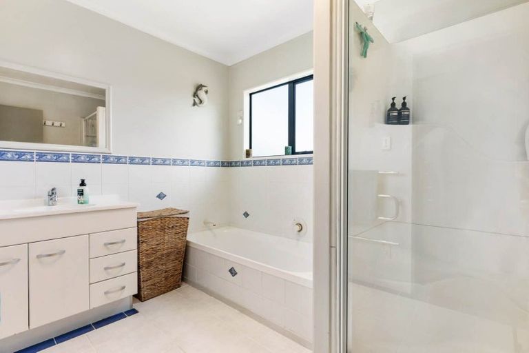 Photo of property in 96 Westhead Road, Pollok, Waiuku, 2683