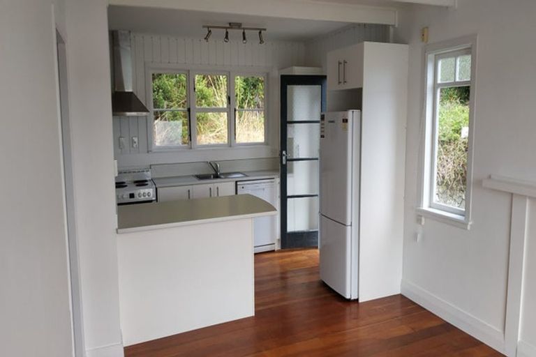 Photo of property in 57-59 Seaview Road, Paremata, Porirua, 5024