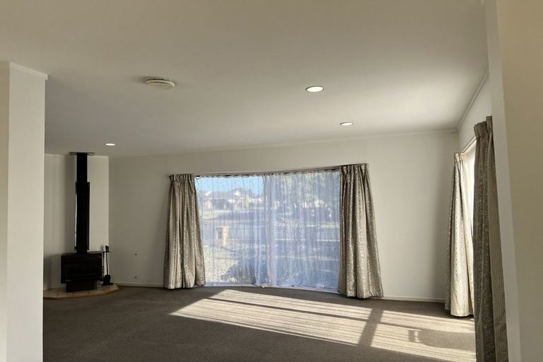 Photo of property in 34 Elderberry Road, Burswood, Auckland, 2013
