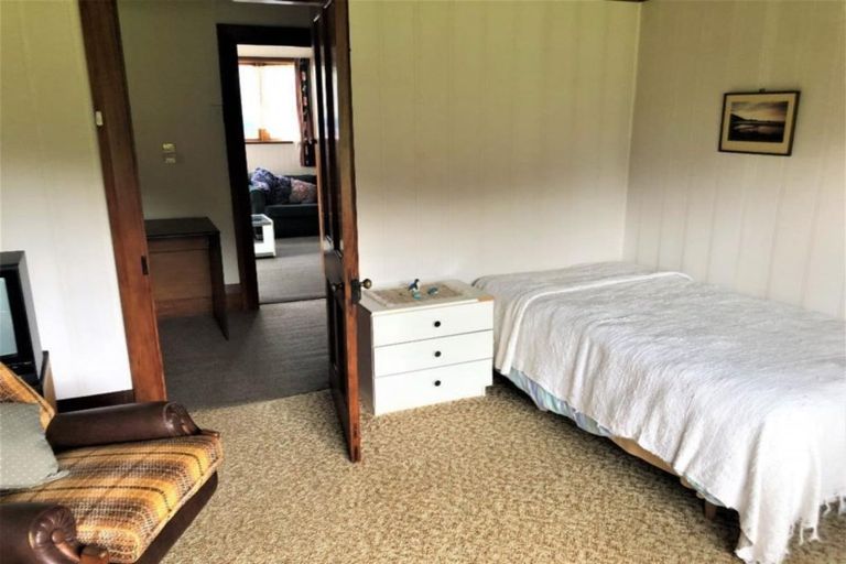 Photo of property in 11 Keatoa Terrace, Owaka, 9535