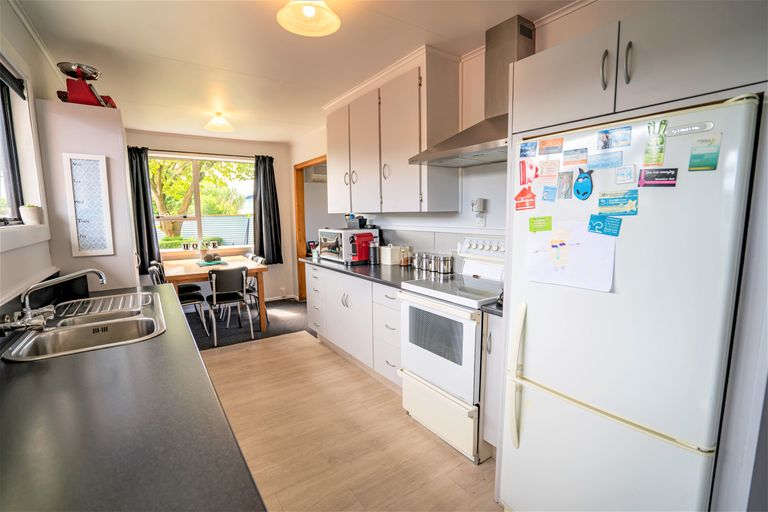 Photo of property in 100 Scott Street, Strathern, Invercargill, 9812