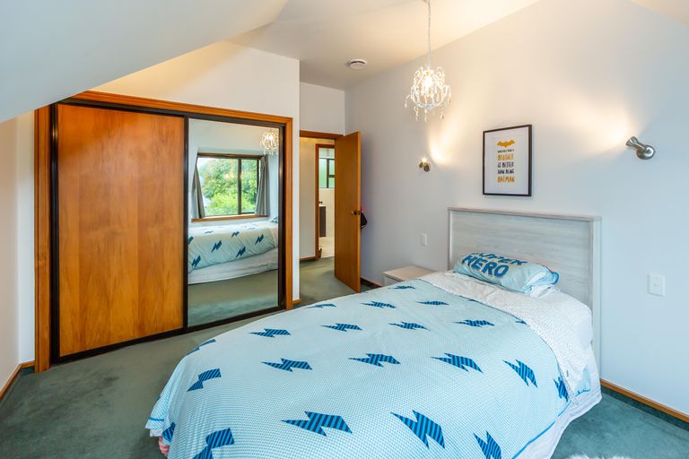 Photo of property in 33 O'connor Place, Burnside, Christchurch, 8053