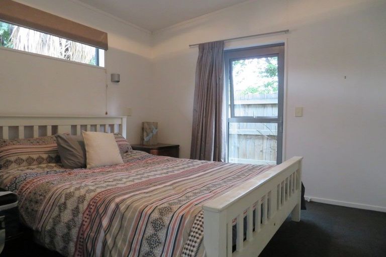 Photo of property in 32 Sylvan Street, Lake Hayes, Queenstown, 9304