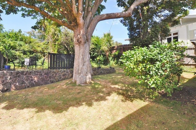 Photo of property in 2/151 Trafalgar Street, Onehunga, Auckland, 1061