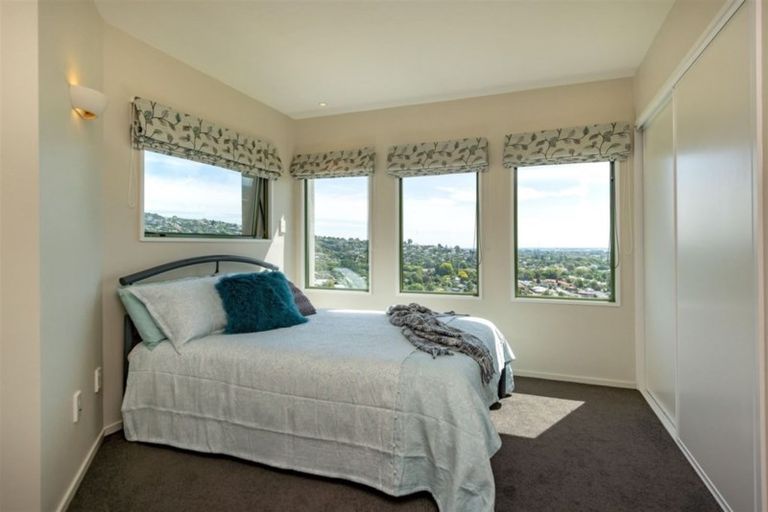 Photo of property in 42 Woodlau Rise, Huntsbury, Christchurch, 8022