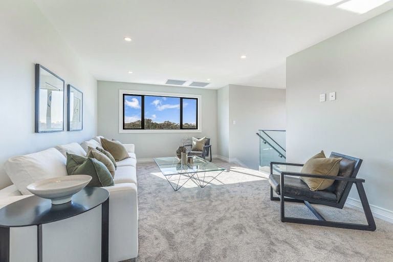 Photo of property in 20 Kikorangi Drive, Wainui, 0992