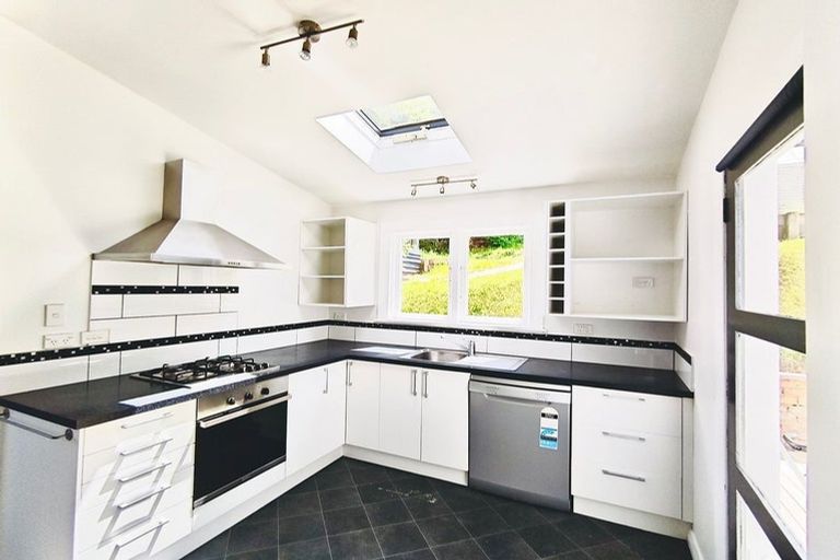 Photo of property in 17 Farley Street, Kaikorai, Dunedin, 9010