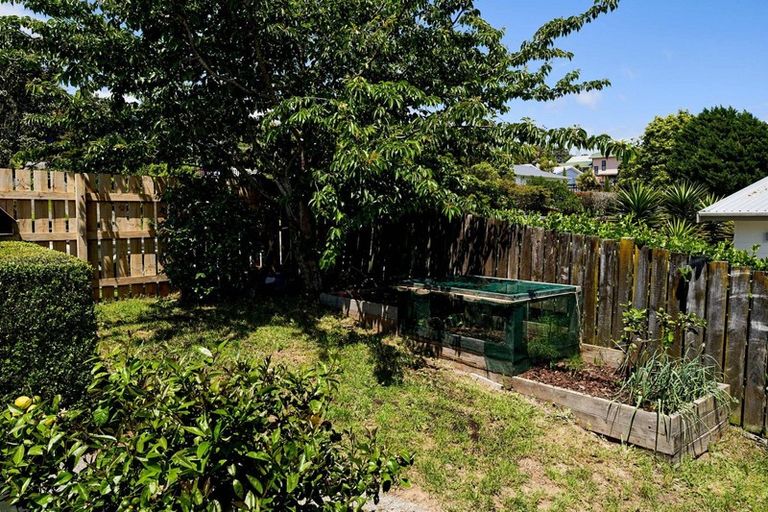 Photo of property in 112 Conclusion Street, Ascot Park, Porirua, 5024