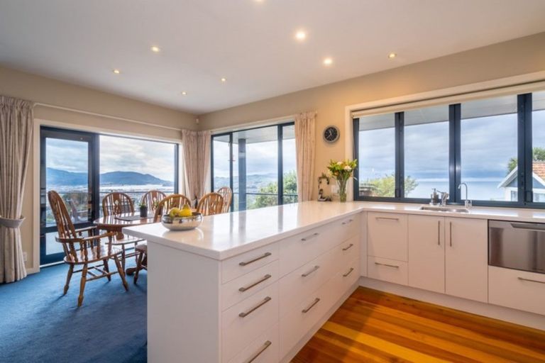 Photo of property in 6 Earls Road, Saint Clair, Dunedin, 9012