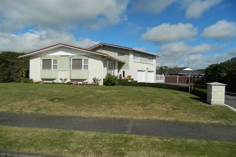 Photo of property in 10 Webb Avenue, Levin, 5510