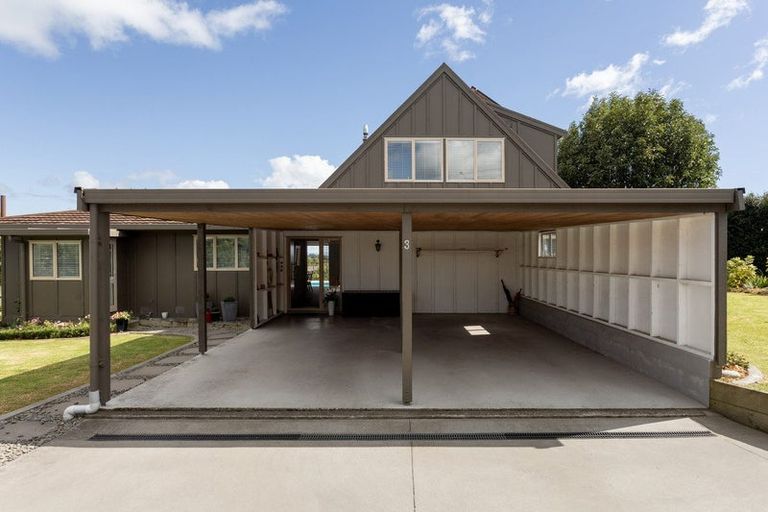 Photo of property in 306 Omokoroa Road, Omokoroa, 3114