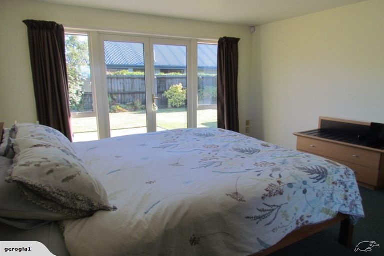 Photo of property in 72 Broadhaven Avenue, Parklands, Christchurch, 8083