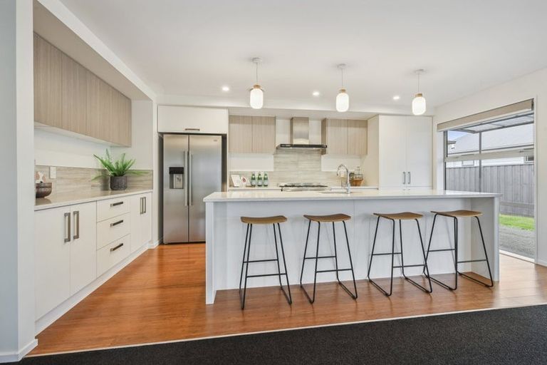 Photo of property in 6 Peter Place, Rangiora, 7400