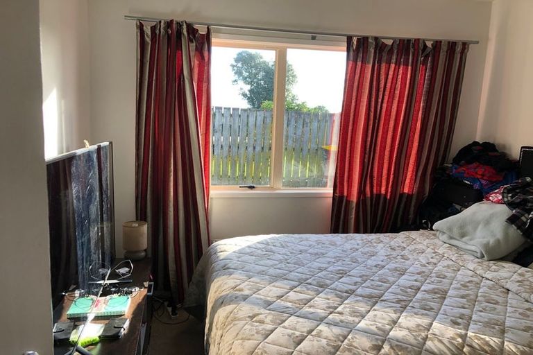 Photo of property in 2/12 Glenlea Place, Flat Bush, Auckland, 2019