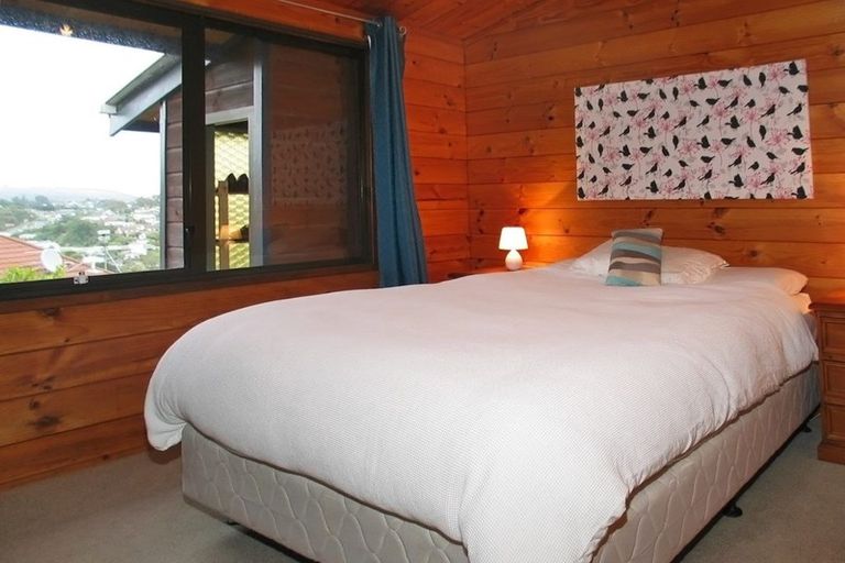 Photo of property in 52 Mercury Way, Whitby, Porirua, 5024