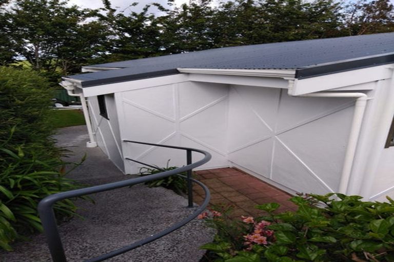 Photo of property in 24a Saint Ives Grove, Whalers Gate, New Plymouth, 4310