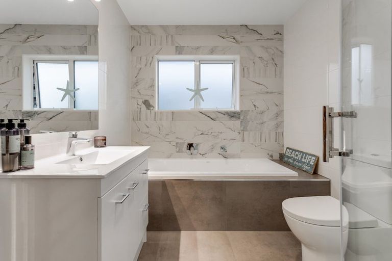 Photo of property in 259 Alec Craig Way, Gulf Harbour, Whangaparaoa, 0930