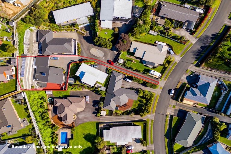 Photo of property in 14d Maple Crescent, Whalers Gate, New Plymouth, 4310