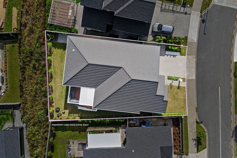 Photo of property in 10 Pekanga Road, Orewa, 0931