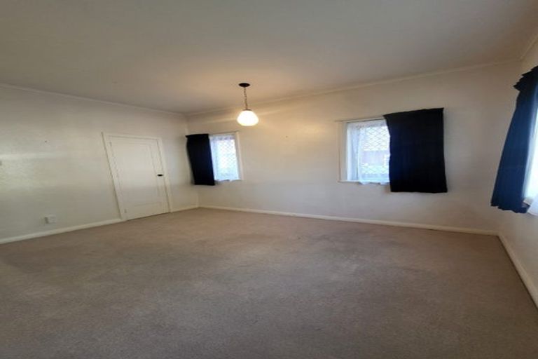 Photo of property in 95 Riverside Drive, Waiwhetu, Lower Hutt, 5010