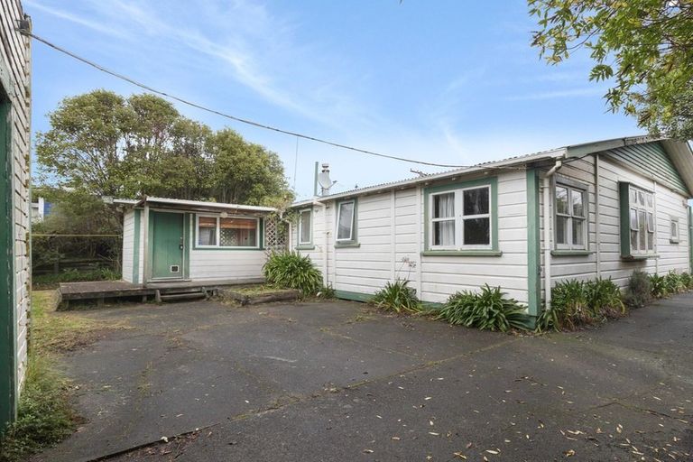 Photo of property in 27 Awatea Street, Ranui, Porirua, 5024