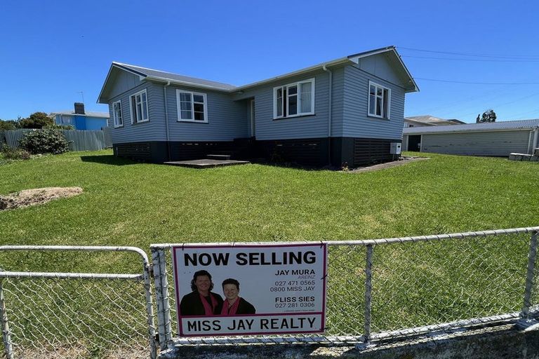 Photo of property in 53 Mould Street, Waitara, 4320