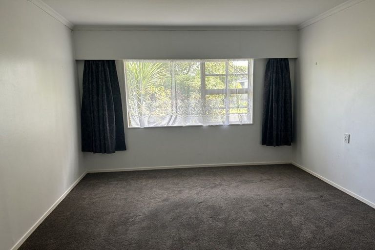Photo of property in 5 Aintree Crescent, Awapuni, Palmerston North, 4412