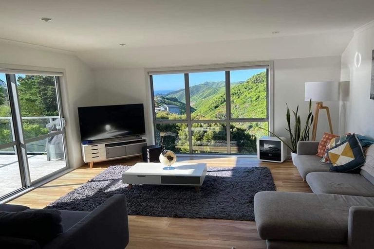 Photo of property in 7a Ashton Fitchett Drive, Brooklyn, Wellington, 6021