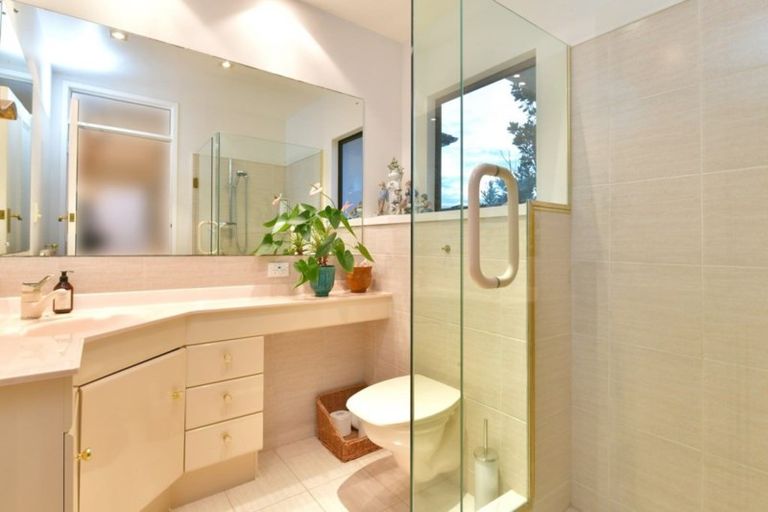 Photo of property in 74 Ardern Avenue, Stanmore Bay, Whangaparaoa, 0932