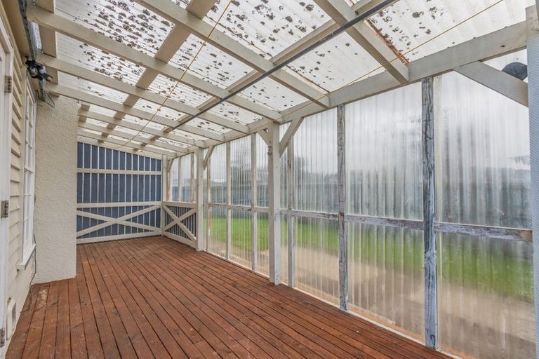 Photo of property in 1 Wairau Place, Kelvin Grove, Palmerston North, 4414