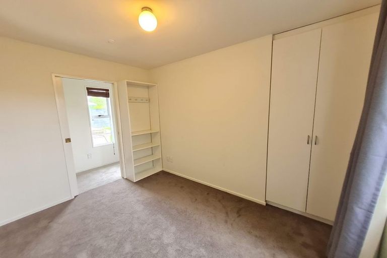 Photo of property in 43 Pitcairn Crescent, Bryndwr, Christchurch, 8053