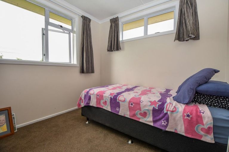 Photo of property in 44 Wyndham Street, Carterton, 5713