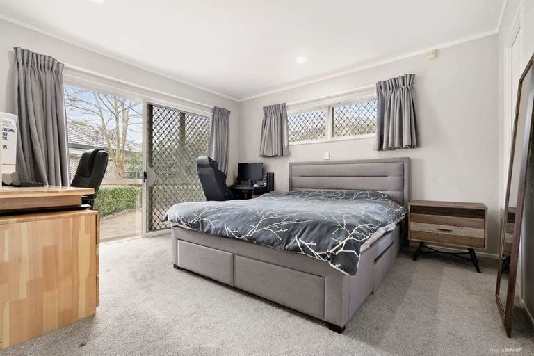 Photo of property in 3/9 Dunn Place, Farm Cove, Auckland, 2010