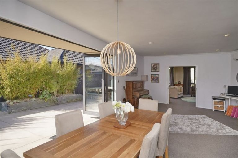 Photo of property in 11 Mcmahon Drive, Aidanfield, Christchurch, 8025