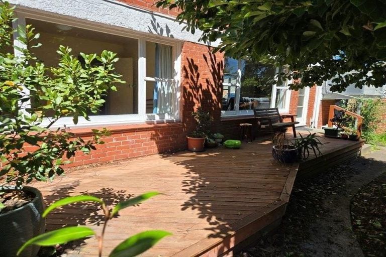 Photo of property in 2/19 Newbridge Place, Ilam, Christchurch, 8041