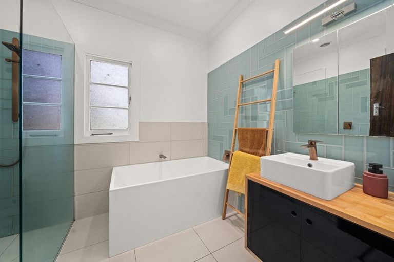 Photo of property in 16 Tawa Street, Edgecumbe, 3120