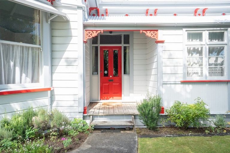 Photo of property in 16 Lombard Street, Palmerston North, 4410