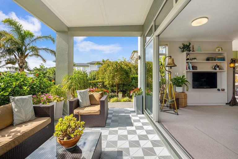 Photo of property in 6 Park Lane, Orewa, 0931