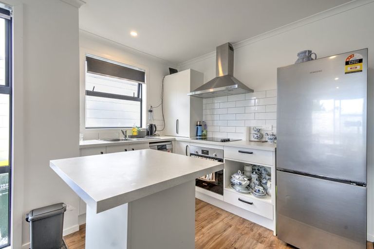 Photo of property in 2/31 Russleigh Drive, Dinsdale, Hamilton, 3204