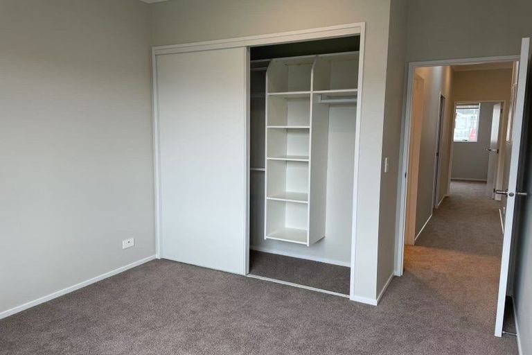 Photo of property in 26a Taikura Avenue, Red Beach, 0932