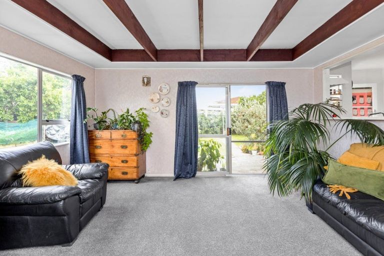 Photo of property in 5 Shortland Street, Tamatea, Napier, 4112