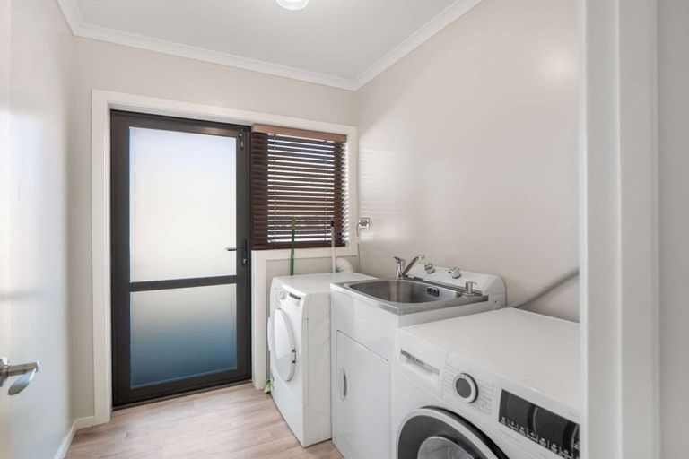 Photo of property in 10 Hardacre Place, Omarama, 9412