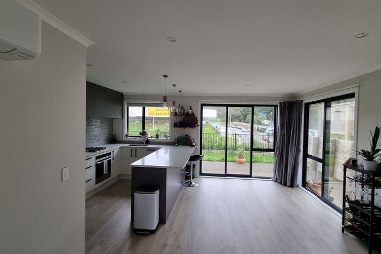 Photo of property in 62 Hokioi Drive, Kenepuru, Porirua, 5022