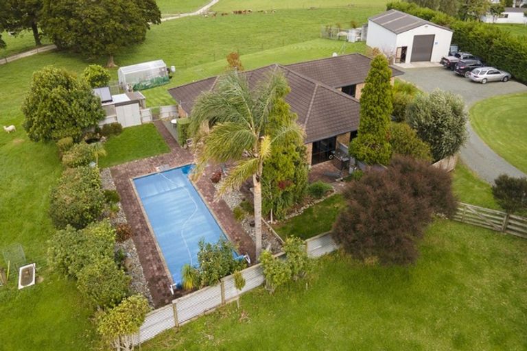 Photo of property in 758 Kaiwaka-mangawhai Road, Hakaru, Wellsford, 0975