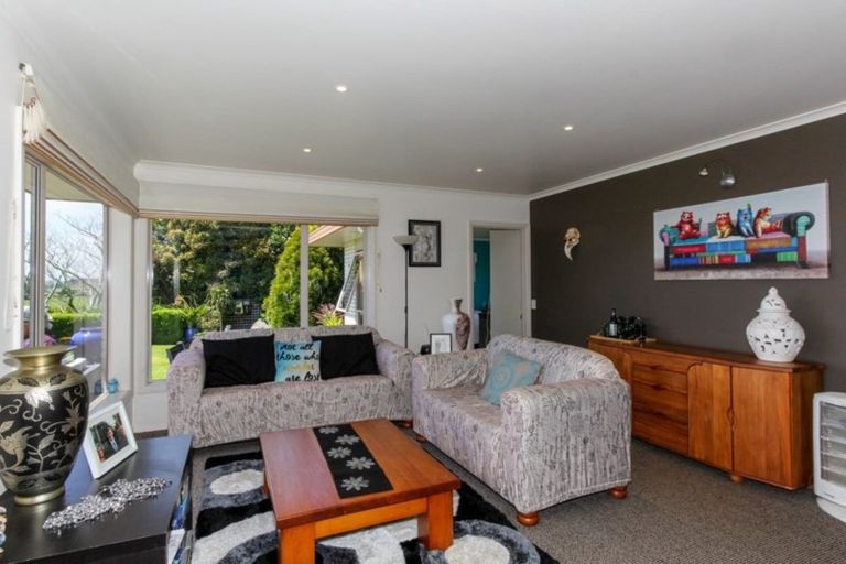 Photo of property in 171 Sealy Road, Omata, New Plymouth, 4374