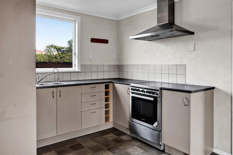 Photo of property in 9 Caplen Street, Hawera, 4610