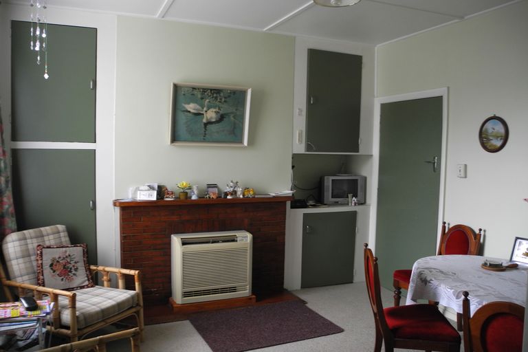 Photo of property in 202 Queen Street, Waimate, 7924