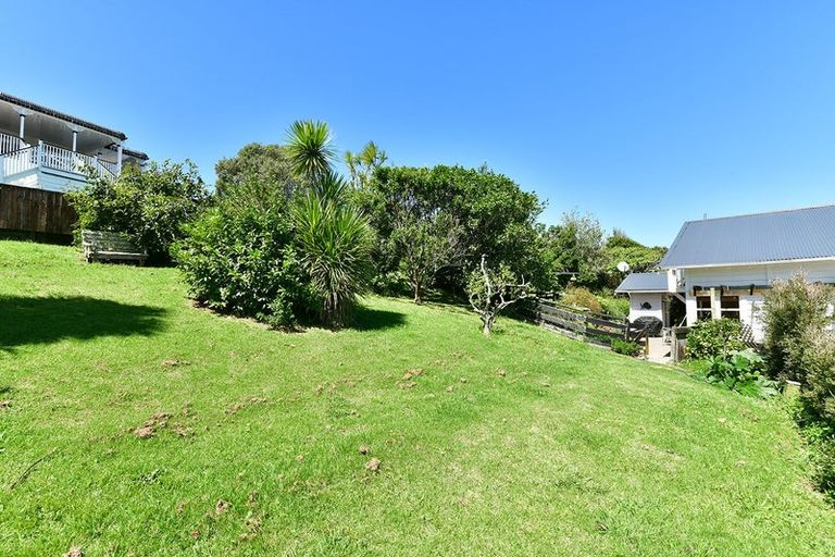 Photo of property in 13 Porter Crescent, Helensville, 0800