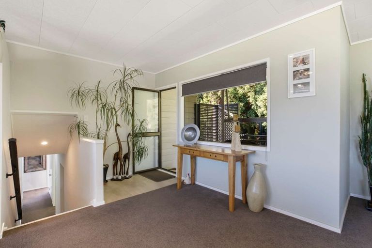 Photo of property in 90a Victoria Avenue, Waiuku, 2123